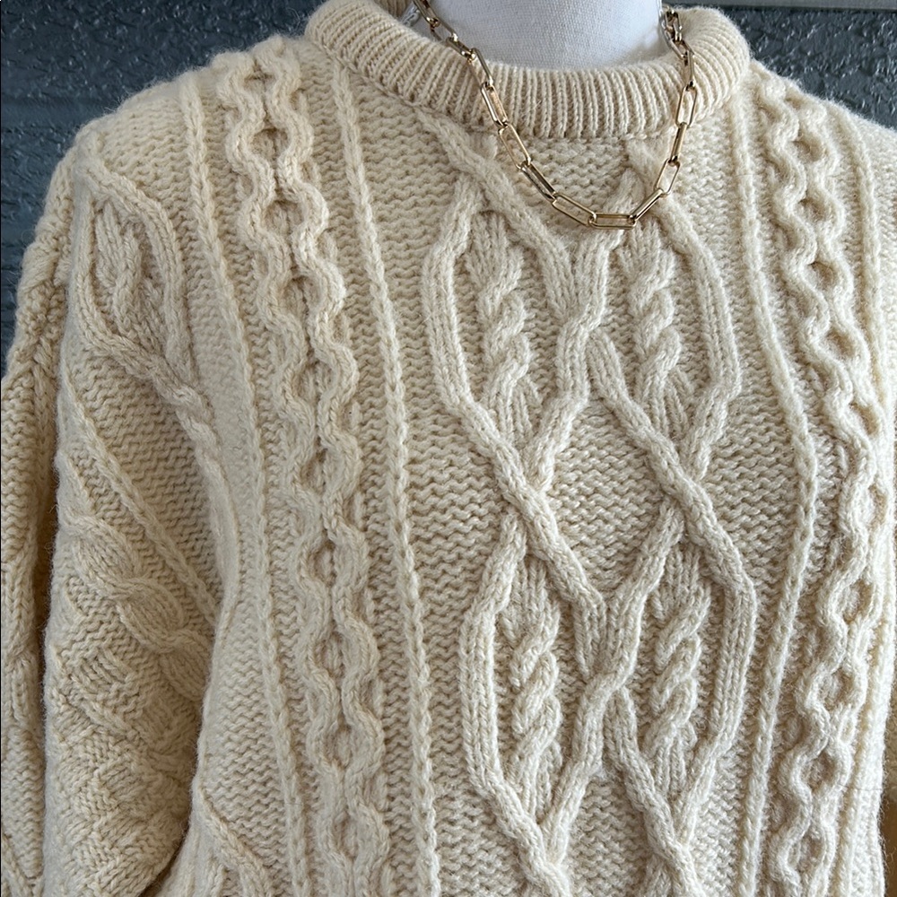 Vintage Aran crafts Fisherman Cable Knit 100% Wool Sweater